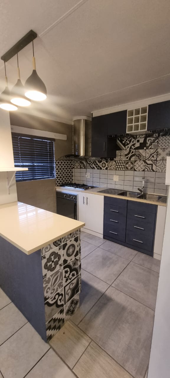 To Let 2 Bedroom Property for Rent in Pentagon Park Free State